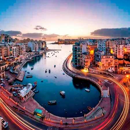Apartment 2 Bedroom Penthouse With Private Terrace Sliema